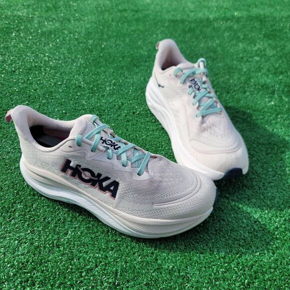 Hoka One One Skyflow - Women's running shoes - Size 8.5B - Picture 3 of 11